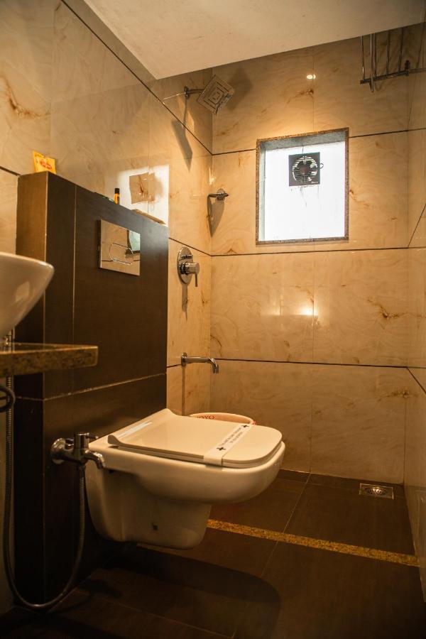 Hotel Monarch Express Near Karnala Sports Academy Panvel,Navi Mumbai Bagian luar foto