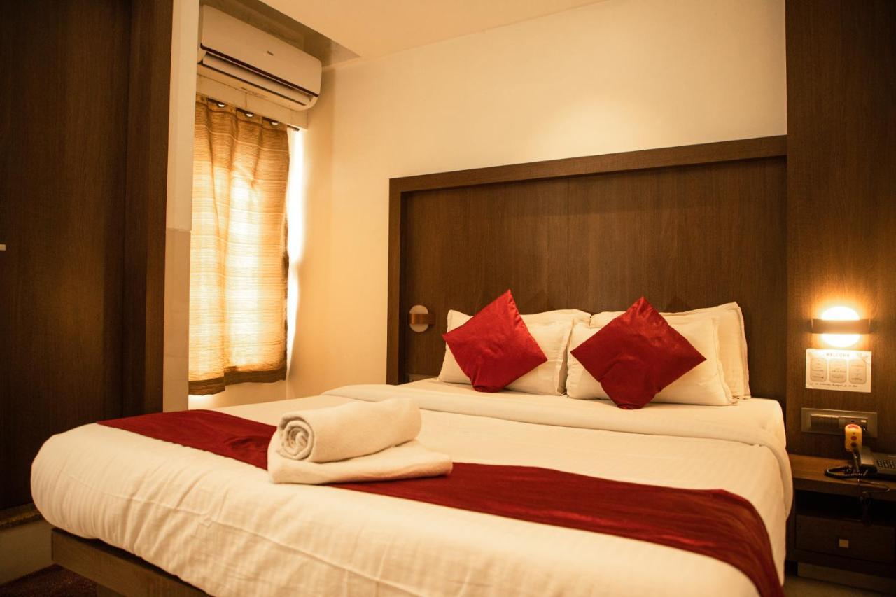 Hotel Monarch Express Near Karnala Sports Academy Panvel,Navi Mumbai Bagian luar foto
