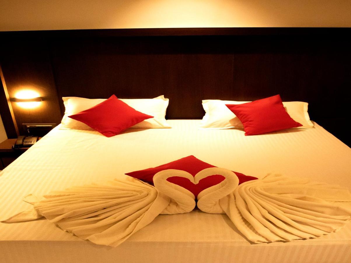 Hotel Monarch Express Near Karnala Sports Academy Panvel,Navi Mumbai Bagian luar foto